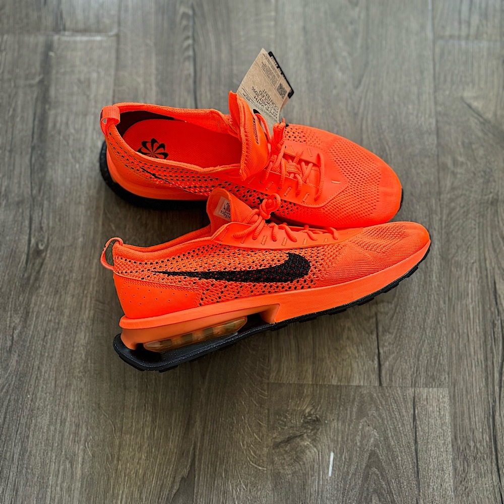 NWT• Nike Air Max Flyknit Racer Shoe • Size 12